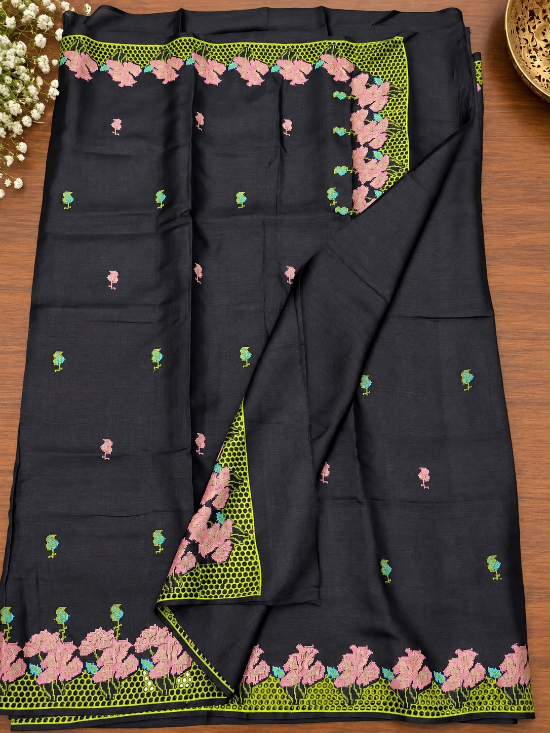 Pure Handloom Tussar Silk Saree – Midnight Charcoal with Cross-Stitch Floral Motifs & Lime Honeycomb Cutwork Border (C017 231)
