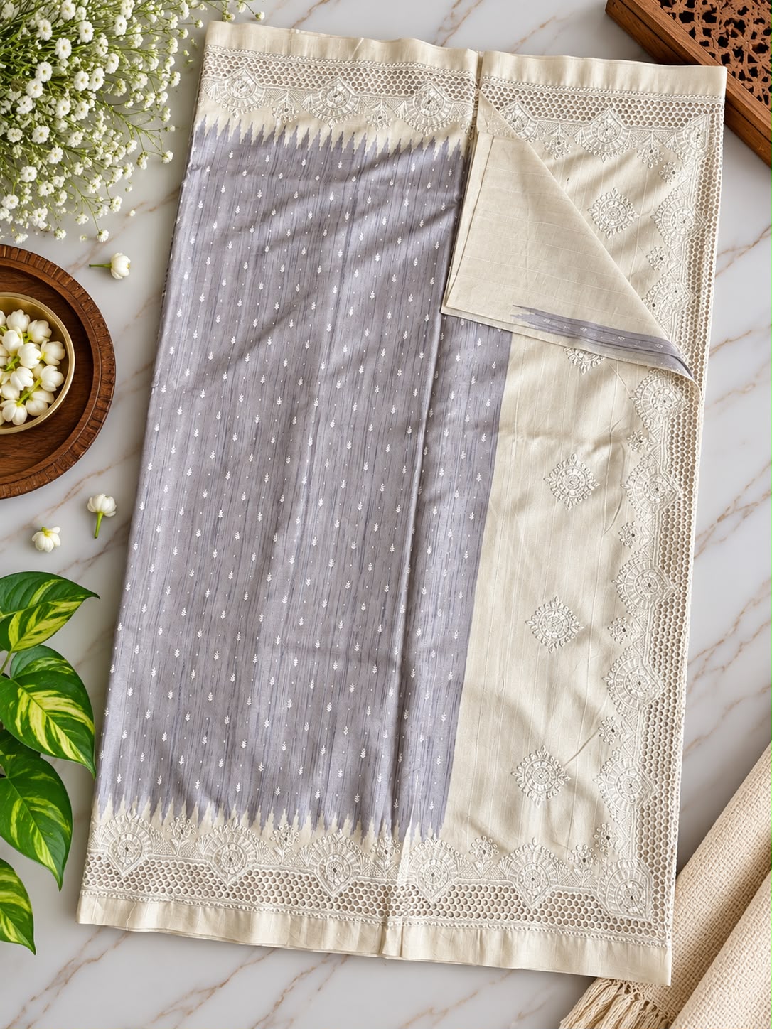 Semi Tussar Silk Saree – Dove Grey & Cream with Ikat Temple Transition and Scalloped Lace Cutwork Border (C023 045)