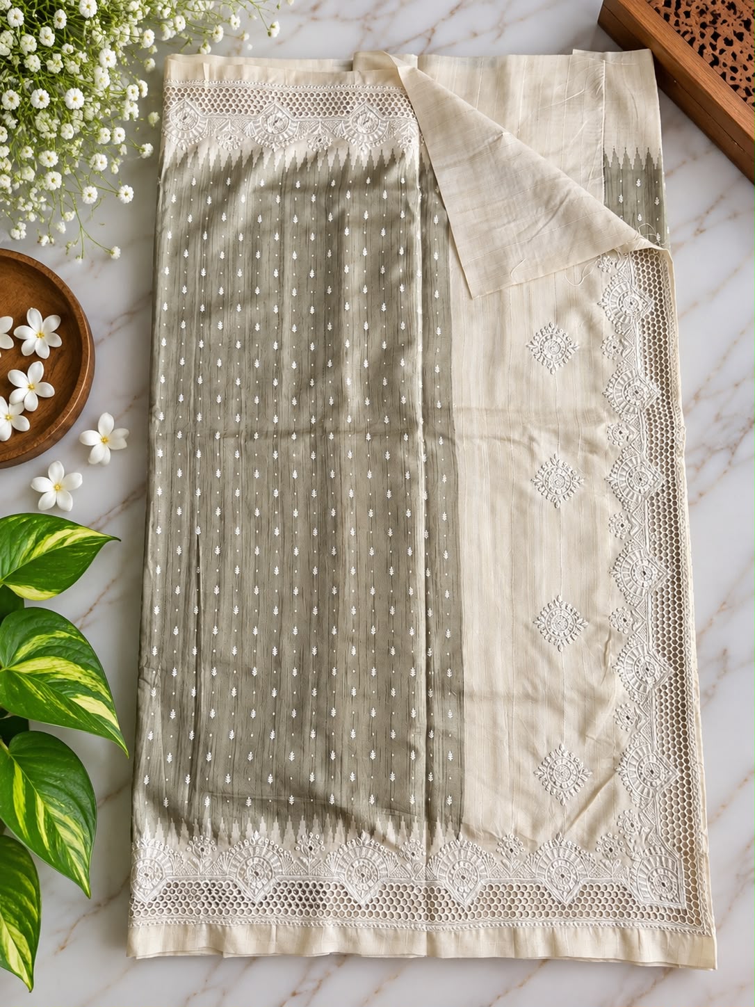 Pure Handloom Tussar Silk Saree – Olive Moss & Cream with Ikat Temple Edge and Scalloped Lace Cutwork Border (C023 046)