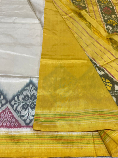 Off-White & Radiant Yellow Patola Border (co19 47)